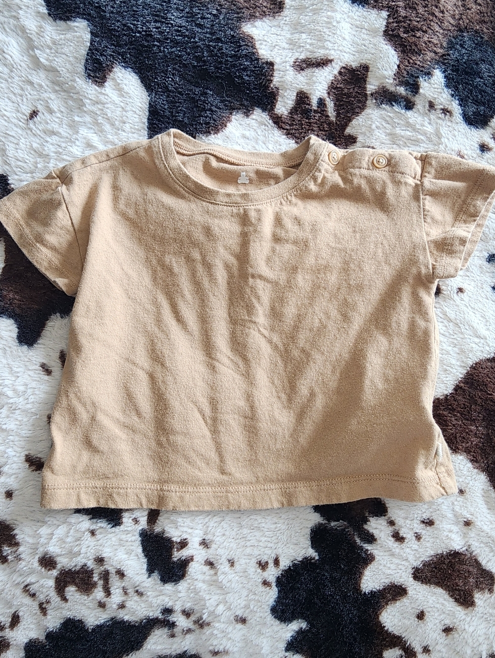 GAP Tan Short Sleeve Baby Tee with Shoulder Snaps